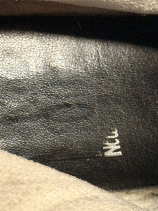 Miz Mooz Sallie Black Leather Ruched Ankle Boots - Button Detail Size 6.5 - Picture 12 of 12